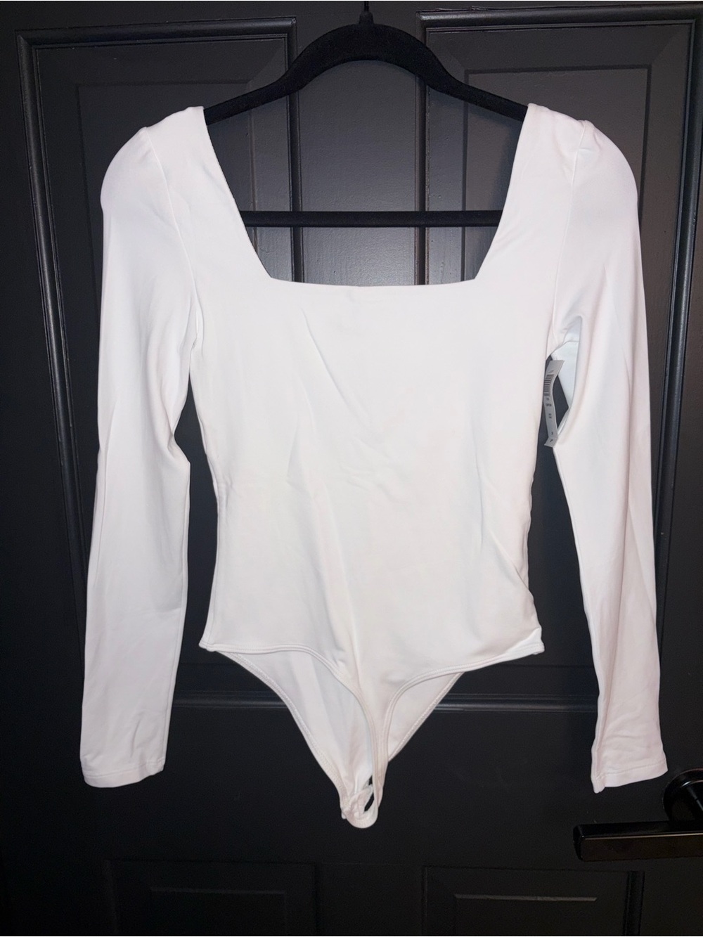 Babaton: White Long Sleeve Square Neck Bodysuit - Picture 3 of 4